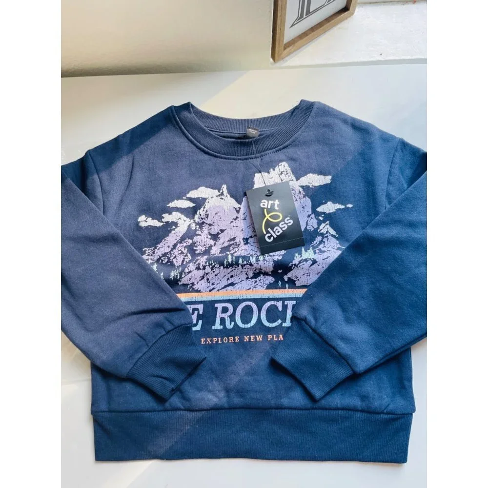 NWT ART CLASS kids pullover sweater size 4/5